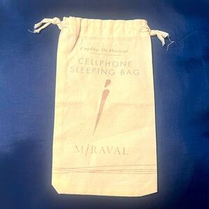 Miraval Cellphone Sleeping Bag